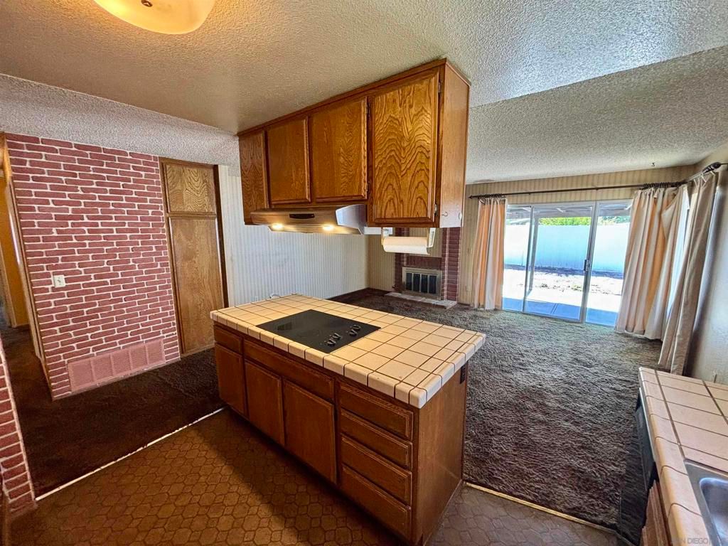 Interior, Kitchen, Tile Countertops, Water
