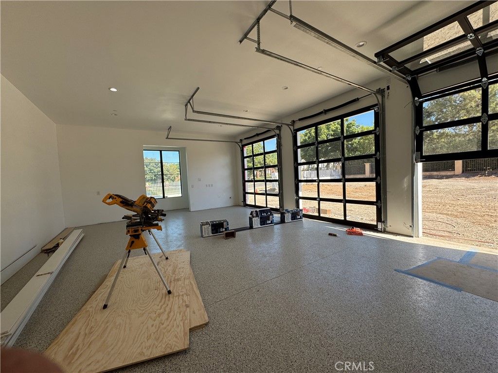 Fitness Equipment, Interior, Recessed Lighting