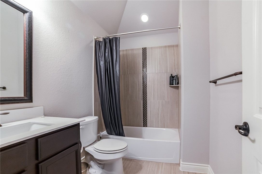 Bathroom, Interior, Recessed Lighting, Wood Texture Flooring