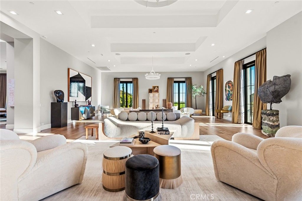 Chandelier, Interior, Living room, Recessed Lighting, Wood Texture Flooring