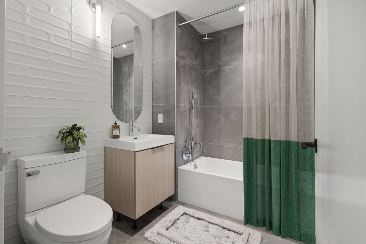 Bathroom, Interior, Recessed Lighting