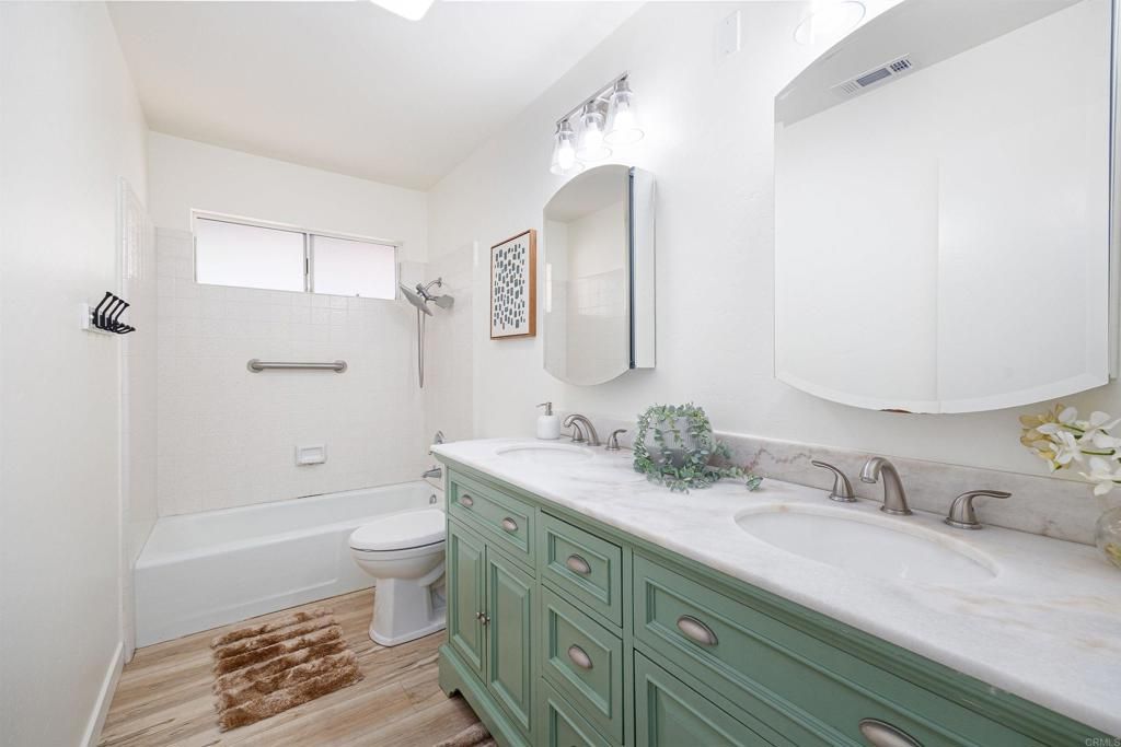 Bathroom, Dual Sink Vanities, Interior, Wood Texture Flooring