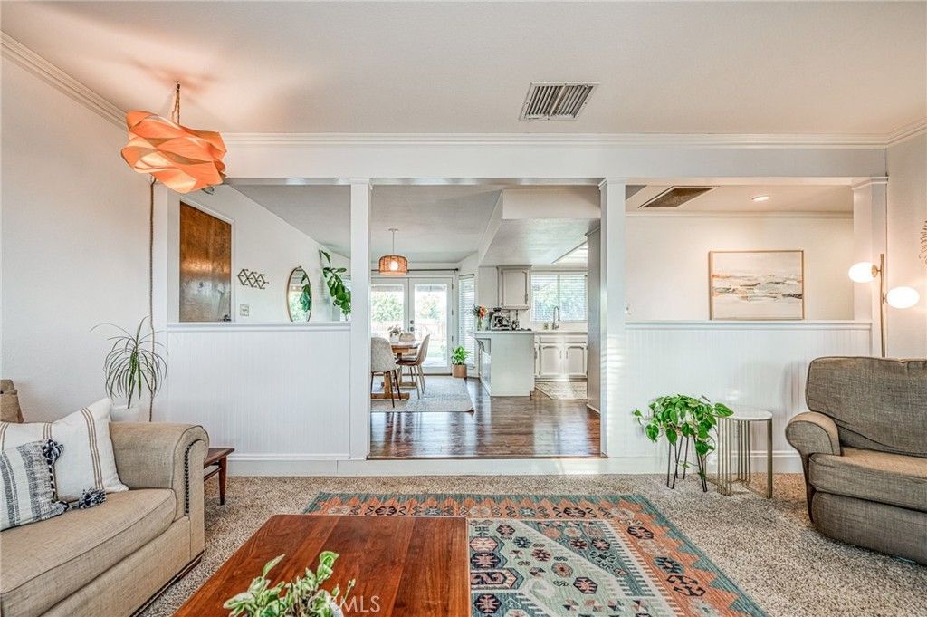 Dining room, Interior, Pendant Lights, Recessed Lighting, Wood Texture Flooring