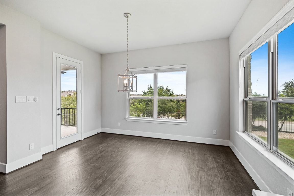 Empty room, Interior, Pendant Lights, Wood Texture Flooring