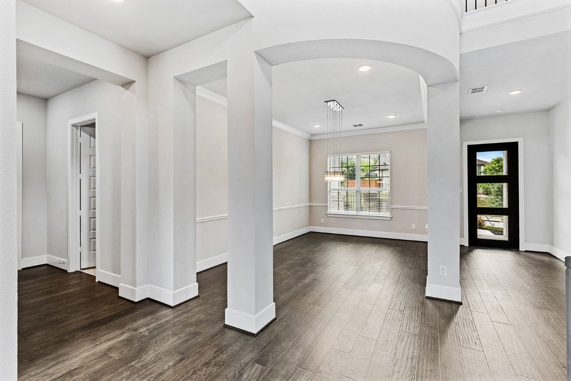 Empty room, Interior, Pendant Lights, Recessed Lighting, Wood Texture Flooring