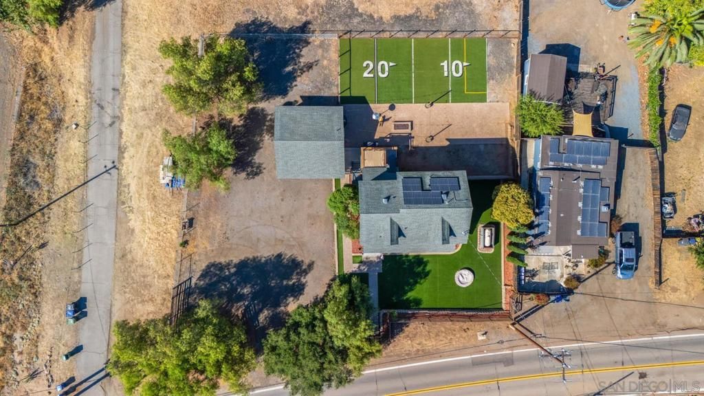 Exterior, Drone