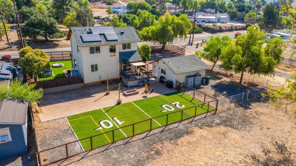 Exterior, Drone