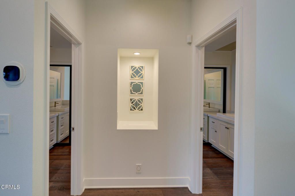 Bathroom, Interior, Recessed Lighting, Wood Texture Flooring