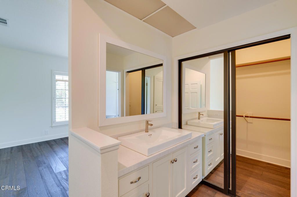 Bathroom, Dual Sink Vanities, Interior, Wood Texture Flooring