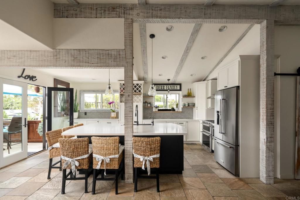 Dining room, Interior, Kitchen, Pendant Lights, Recessed Lighting, Stainless Steel Appliances