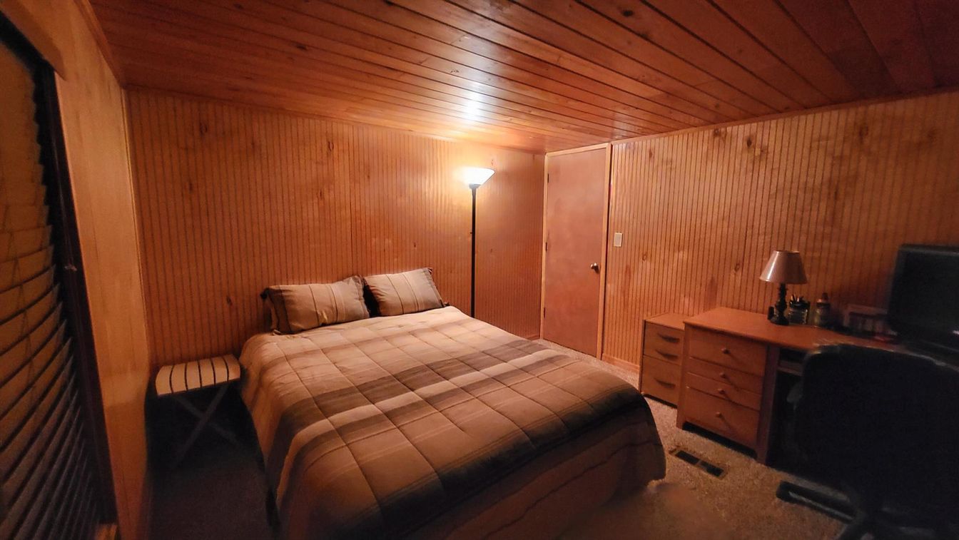 Bedroom, Interior, Wooden Ceilings, Wooden Walls
