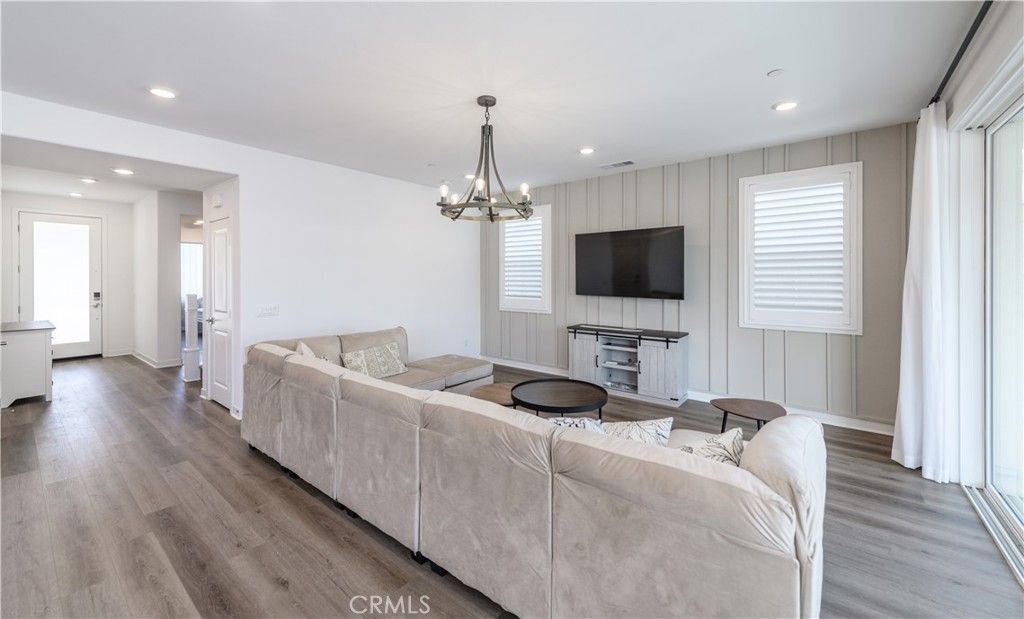 Chandelier, Interior, Living room, Recessed Lighting, Wood Texture Flooring