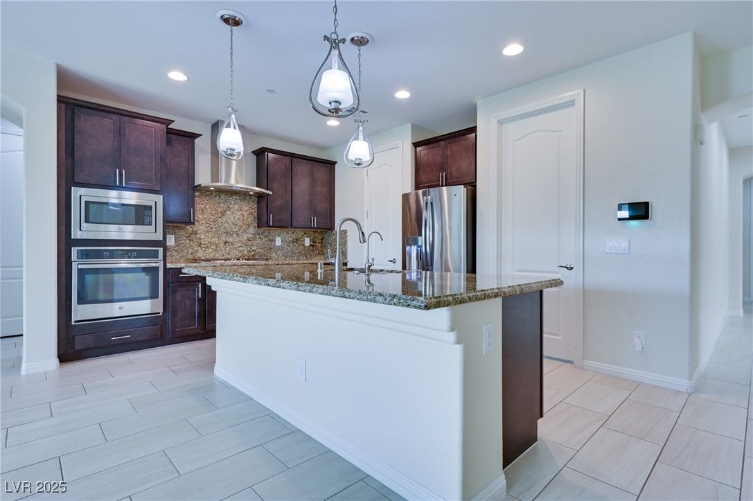 Interior, Kitchen, Pendant Lights, Recessed Lighting, Stainless Steel Appliances