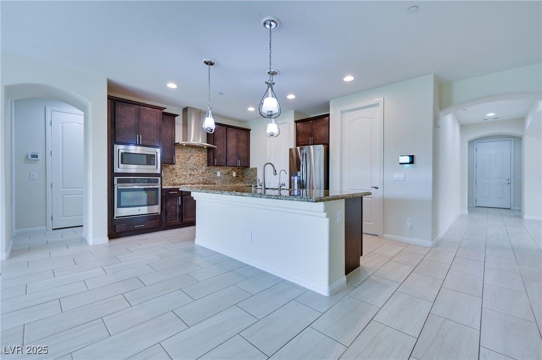 Interior, Kitchen, Pendant Lights, Recessed Lighting, Stainless Steel Appliances