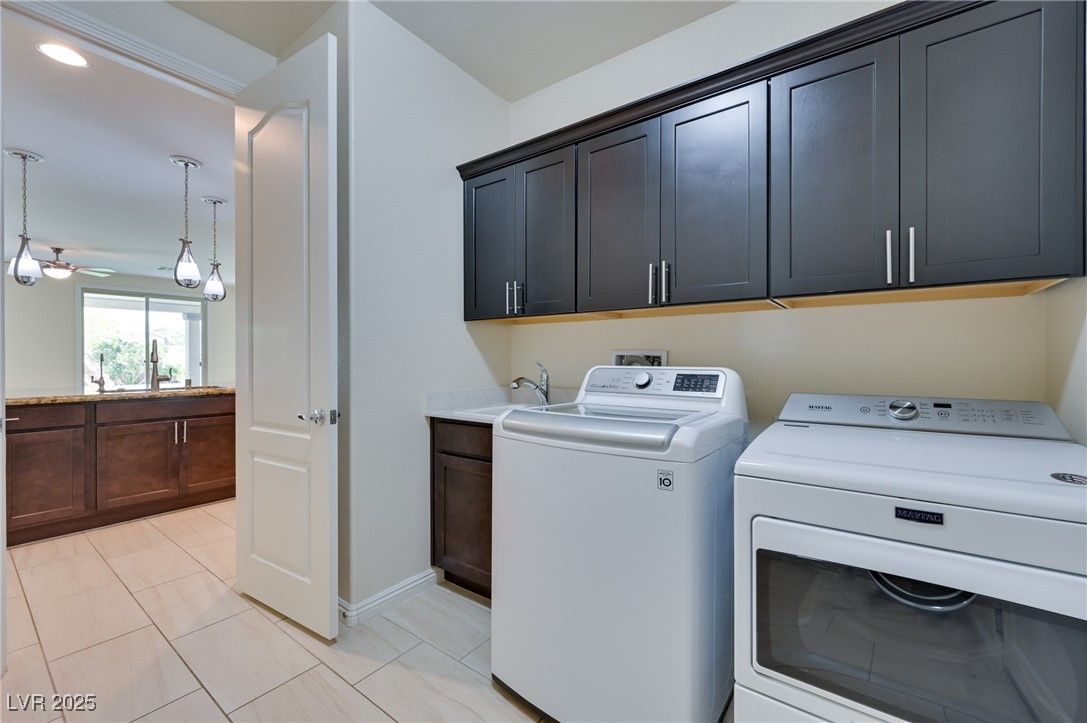Interior, Pendant Lights, Recessed Lighting, Washer