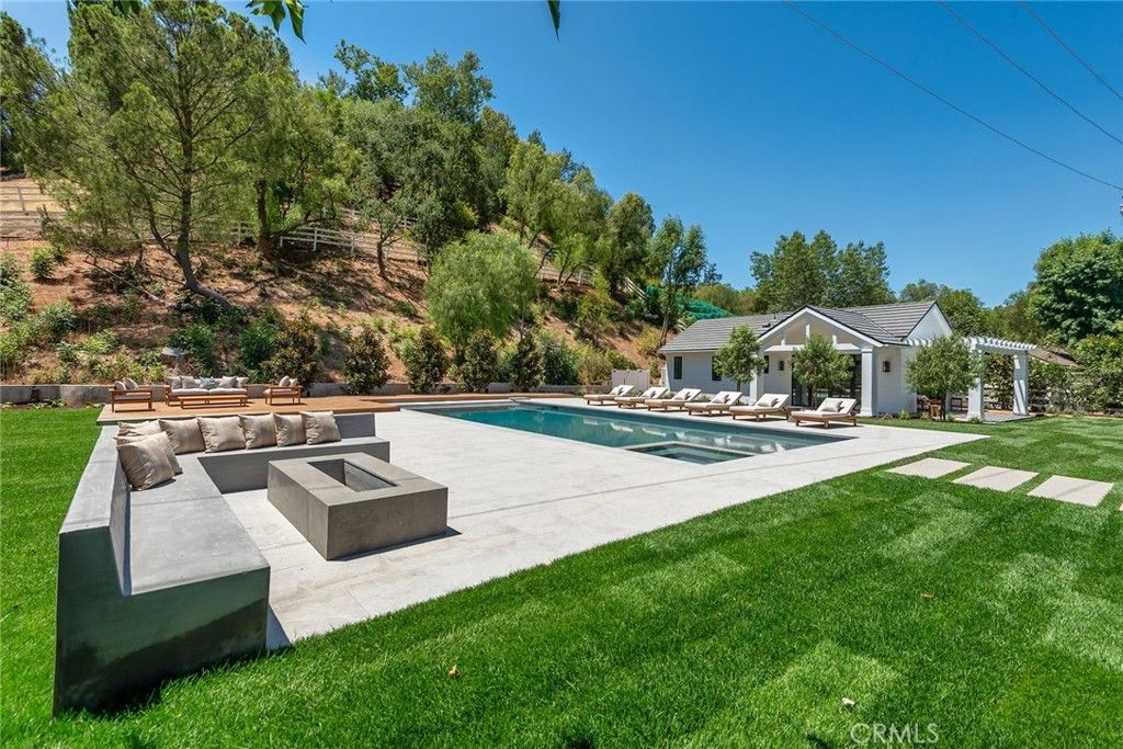 Backyard, Exterior, Pool
