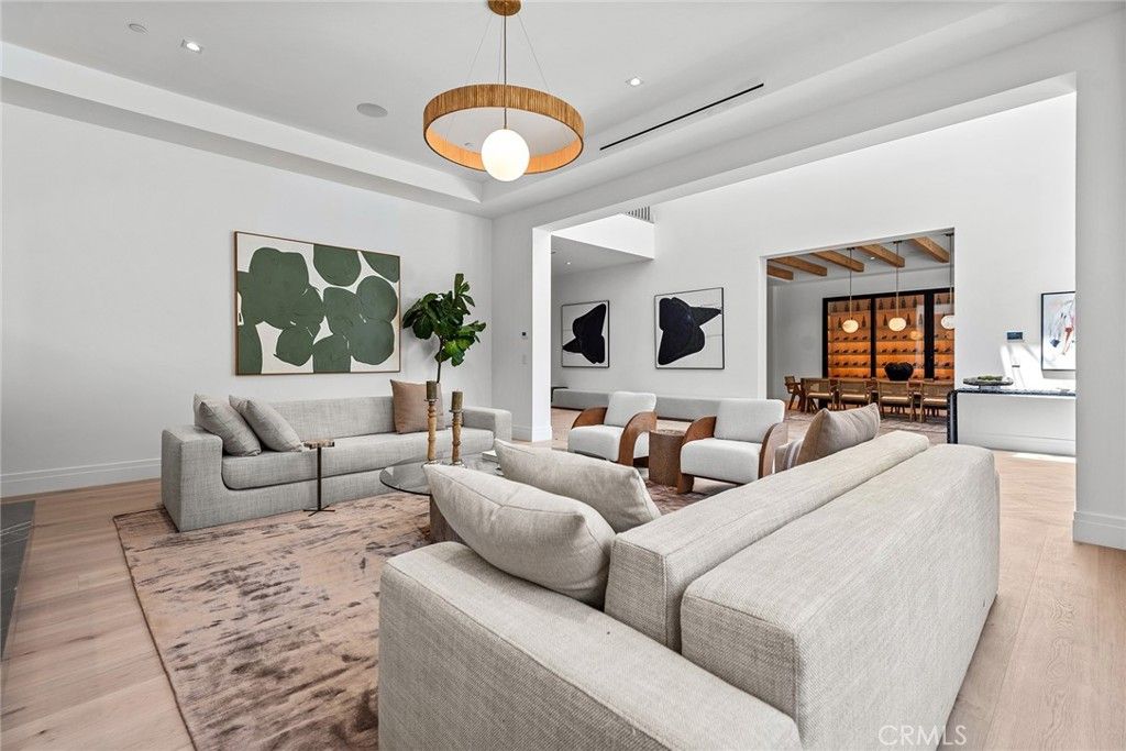 Dining room, Interior, Living room, Pendant Lights, Recessed Lighting, Wood Texture Flooring