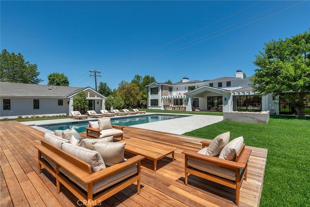 Backyard, Exterior, Pool