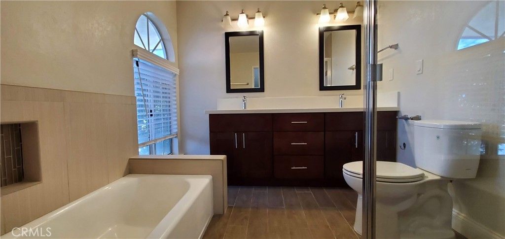 Bathroom, Dual Sink Vanities, Interior, Wood Texture Flooring