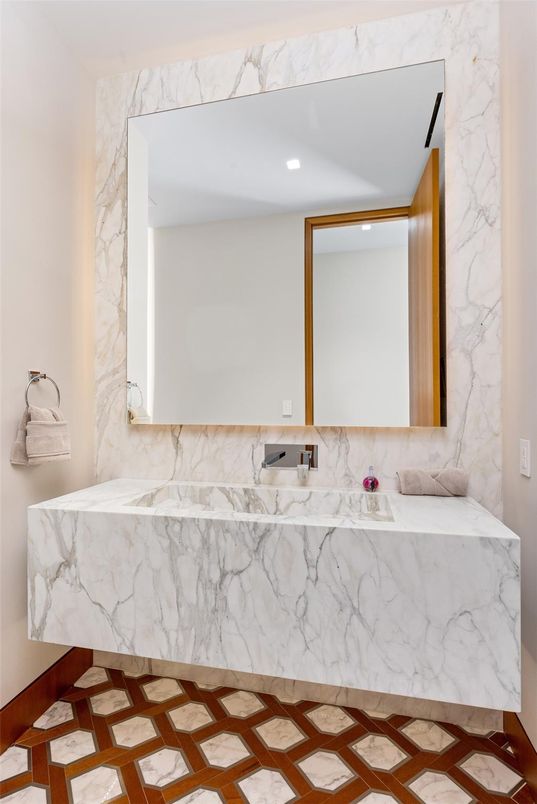 Bathroom, Interior, Marble Walls, Recessed Lighting