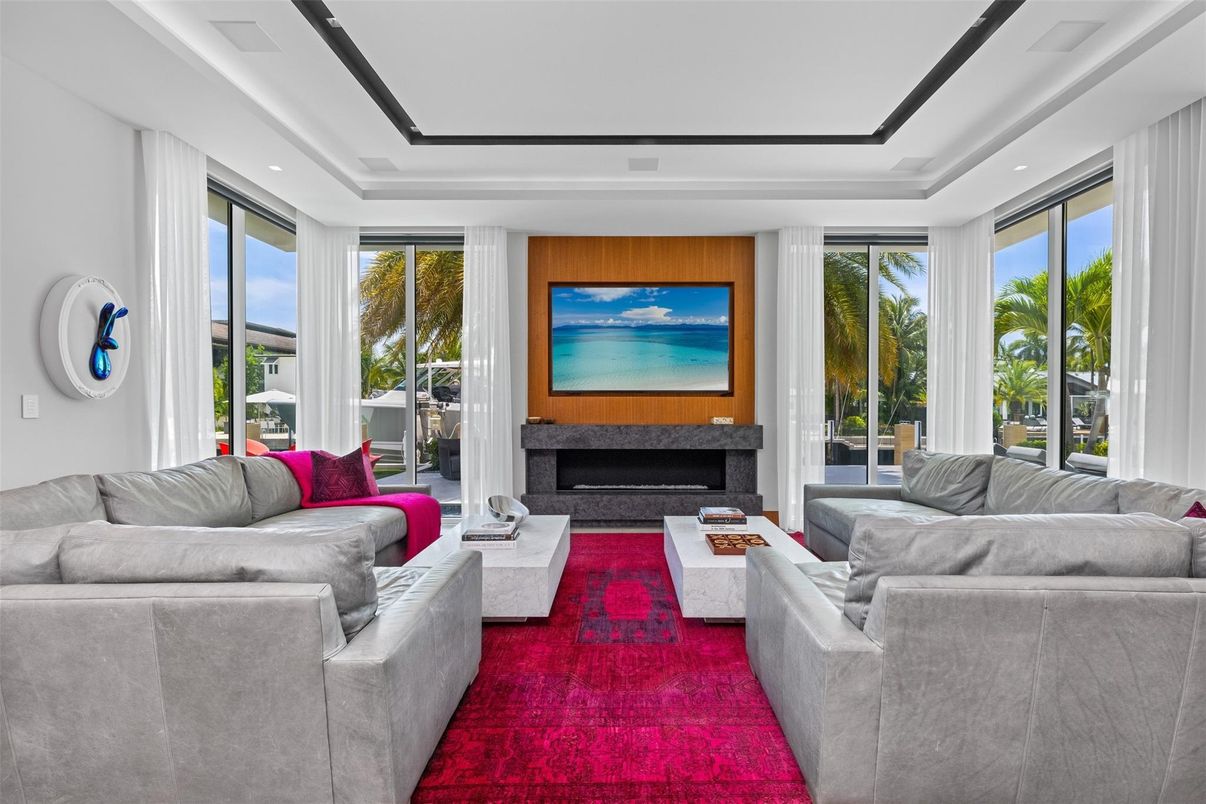 Fireplace, Interior, Living room, Recessed Lighting