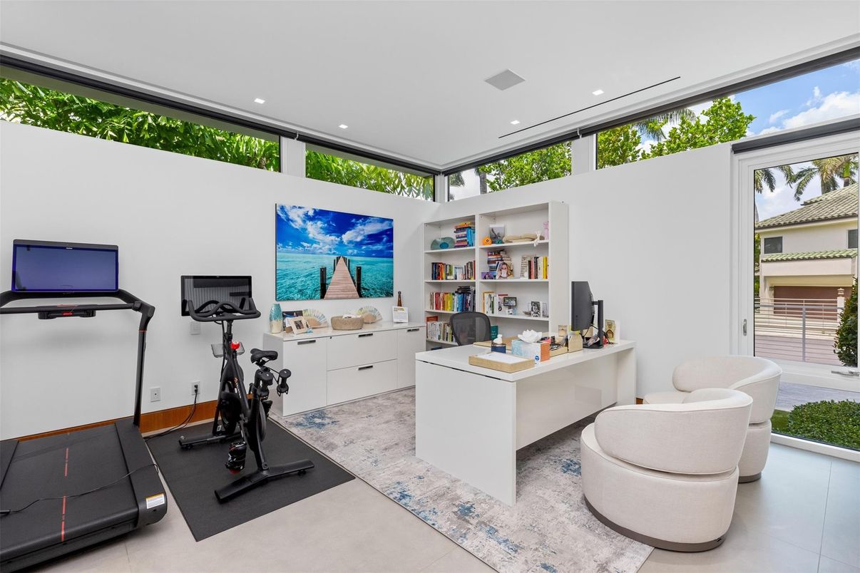 Fitness Equipment, Interior, Recessed Lighting