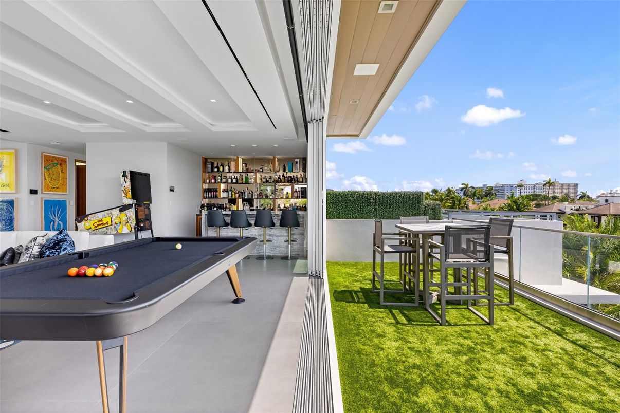 Billiard Table, Game Room, Interior, Recessed Lighting