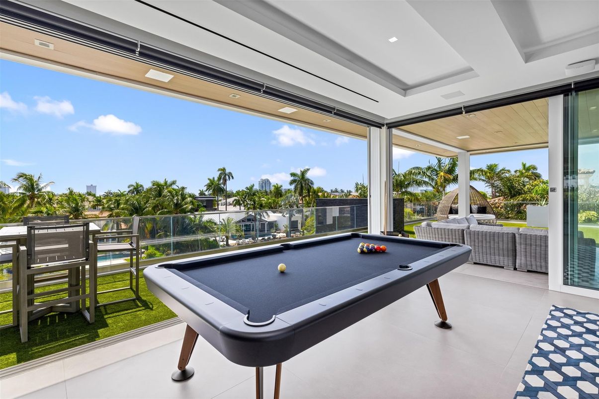 Billiard Table, Game Room, Interior, Recessed Lighting
