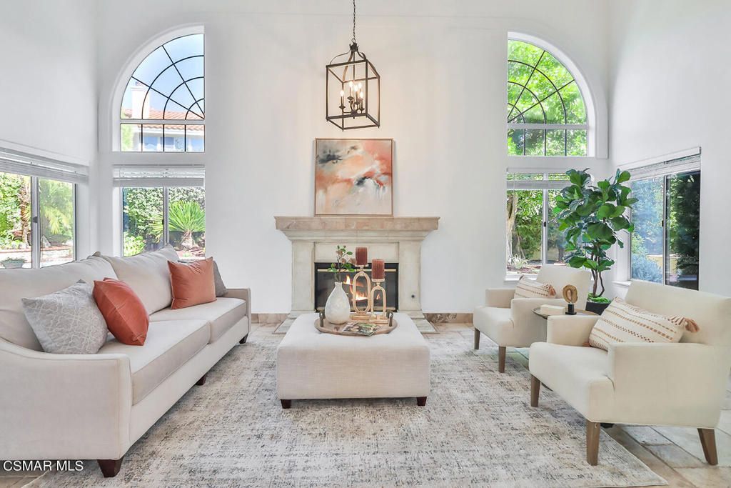 Fireplace, Interior, Living room, Pendant Lights