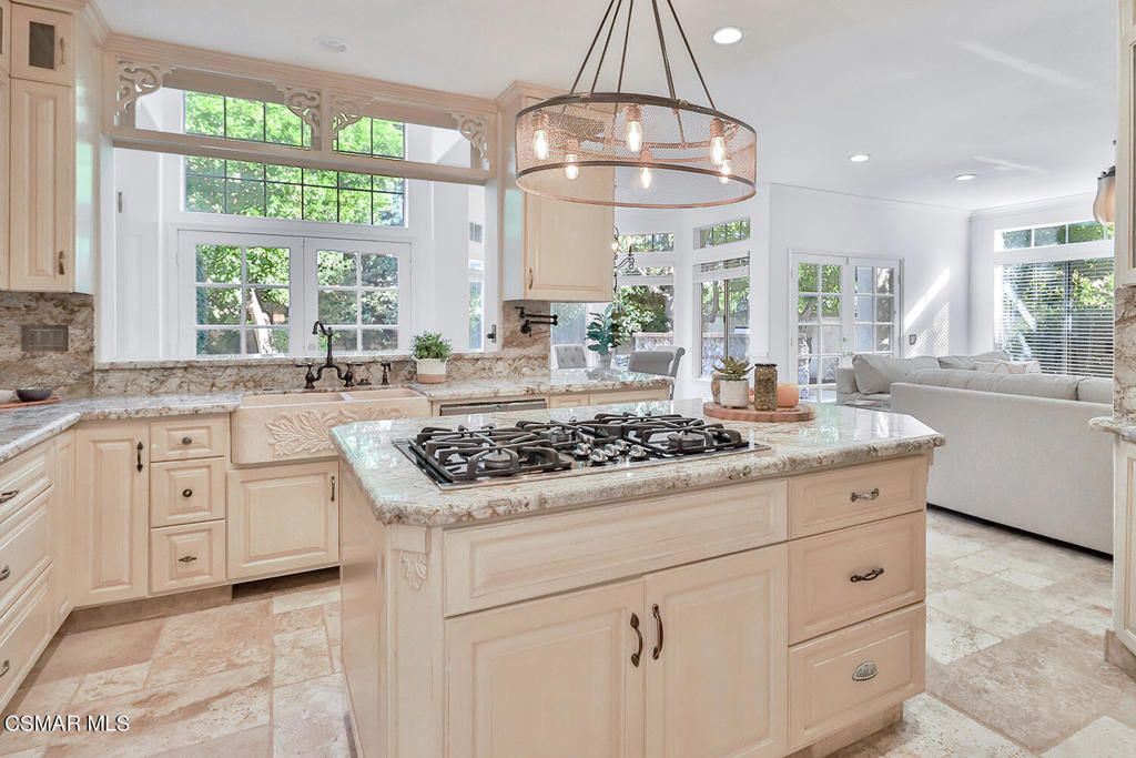 Interior, Kitchen, Living room, Pendant Lights, Recessed Lighting