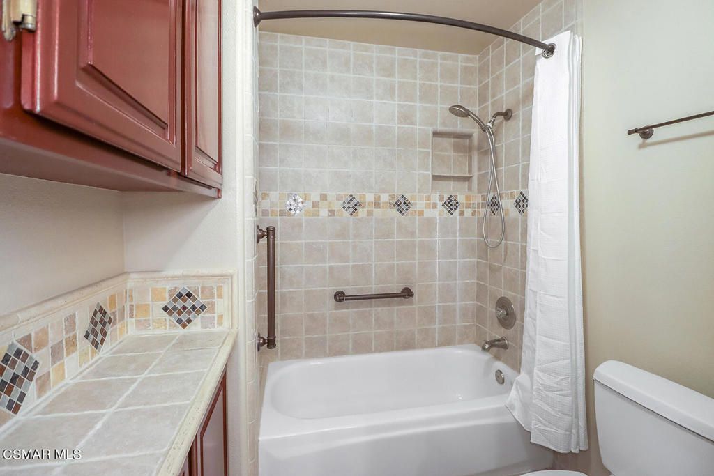 Bathroom, Interior, Tile Countertops