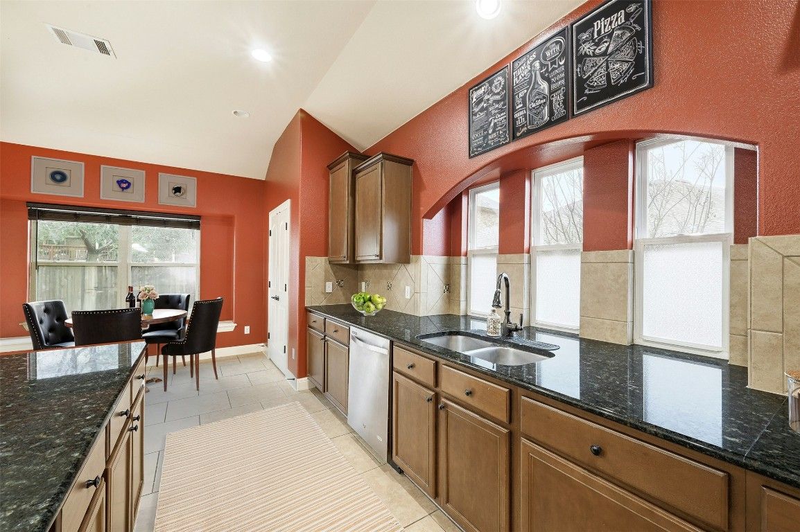 Dining room, Interior, Kitchen, Recessed Lighting