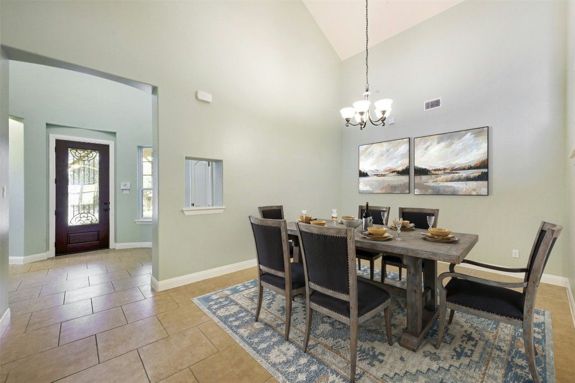 Chandelier, Dining room, Interior, Pendant Lights