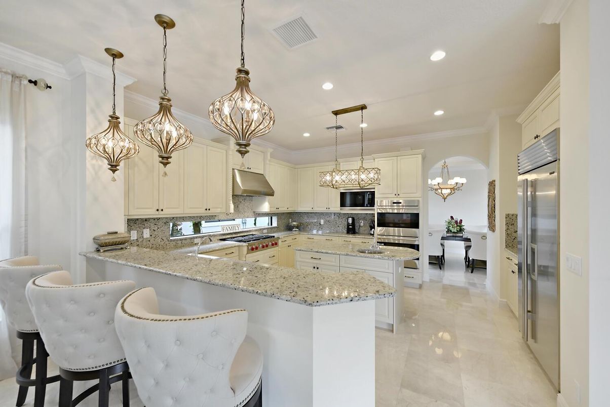 Chandelier, Interior, Kitchen, Pendant Lights, Recessed Lighting, Stainless Steel Appliances