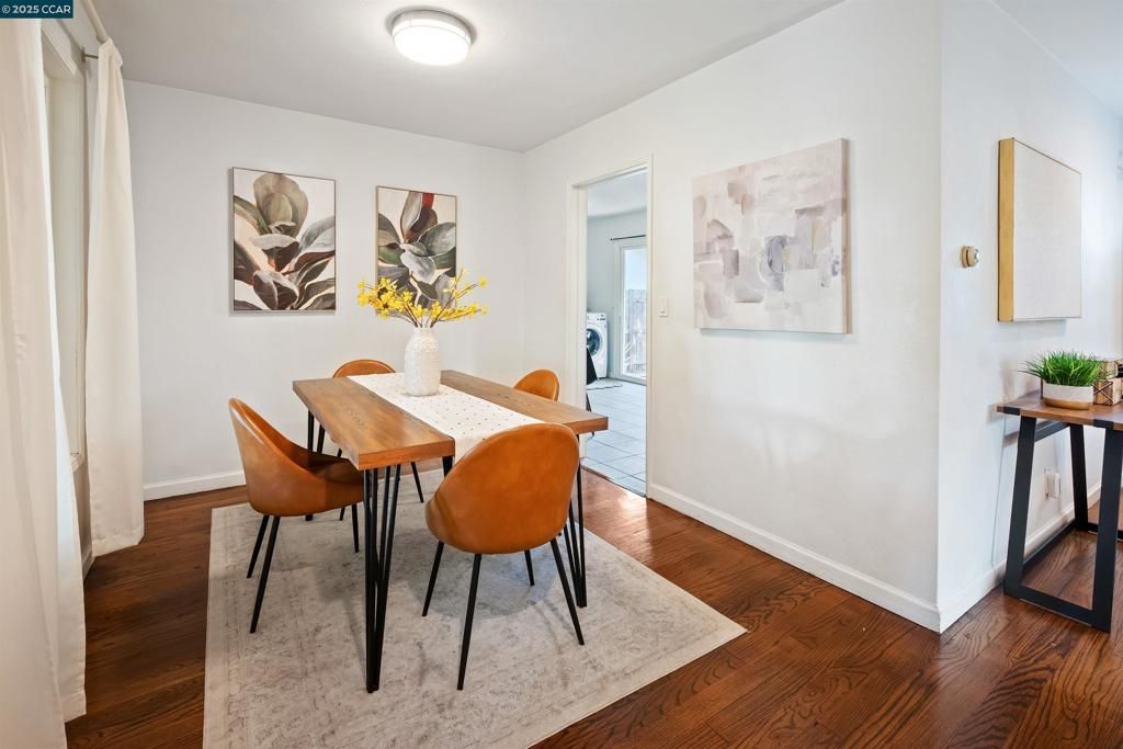Dining room, Interior, Wood Texture Flooring
