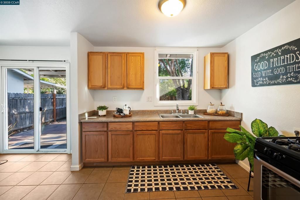 Interior, Kitchen