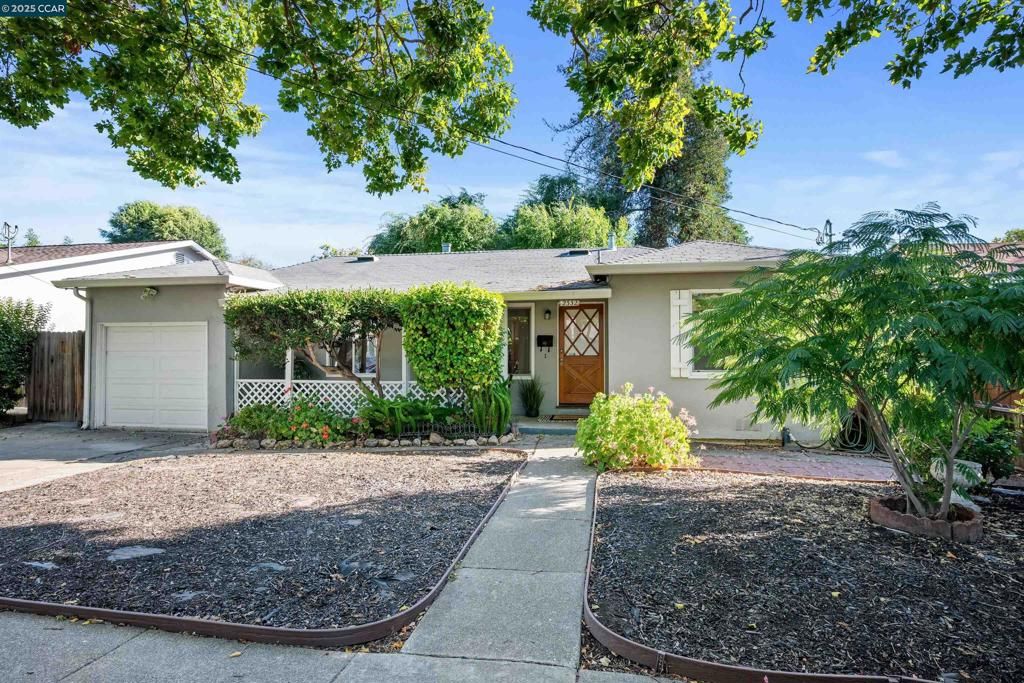 Attached, Backyard, Exterior, Facade, Ranch