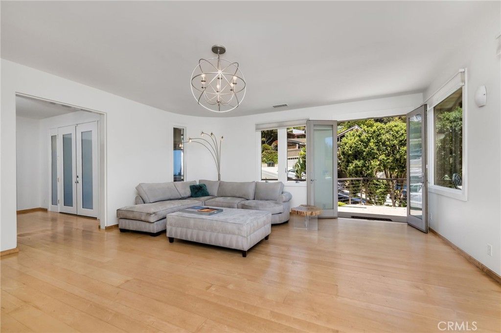 Chandelier, Interior, Living room, Wood Texture Flooring