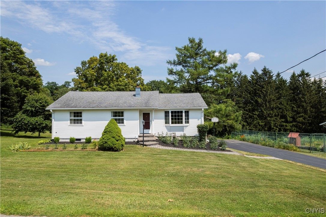 Backyard, Exterior, Facade, Cape Cod