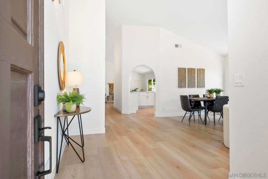 Dining room, Interior, Wood Texture Flooring