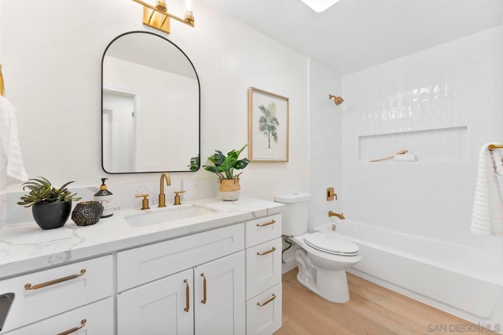 Bathroom, Dual Sink Vanities, Interior, Wood Texture Flooring