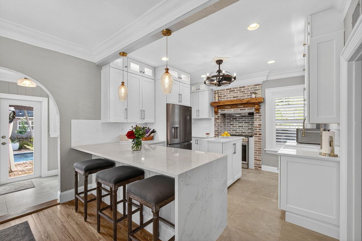 Interior, Kitchen, Pendant Lights, Recessed Lighting, Stainless Steel Appliances
