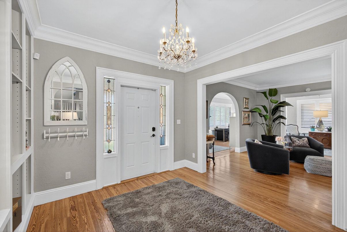 Chandelier, Interior, Living room, Wood Texture Flooring