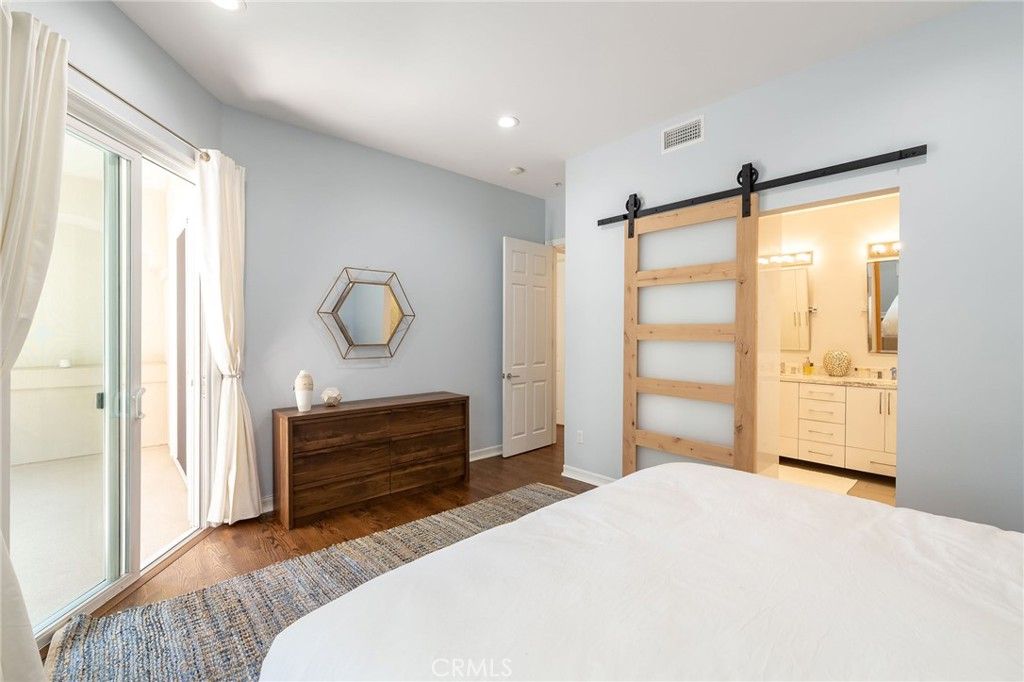 Bathroom, Bedroom, Interior, Recessed Lighting, Wood Texture Flooring