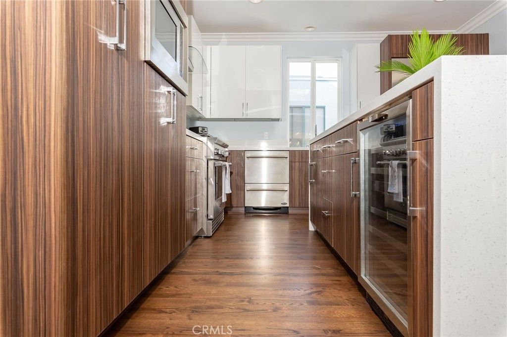 Interior, Kitchen, Stainless Steel Appliances, Washer, Wood Texture Flooring