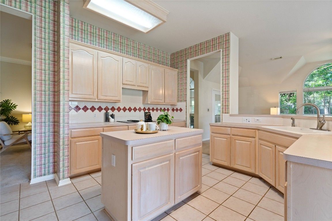 Dining room, Interior, Kitchen, Stainless Steel Appliances