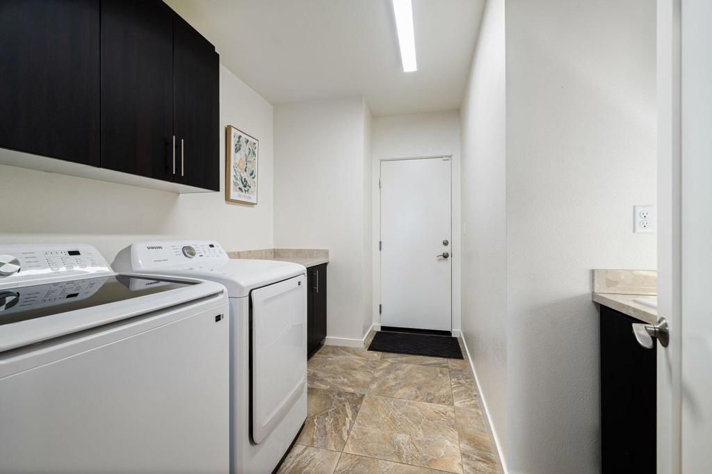 Interior, Washer