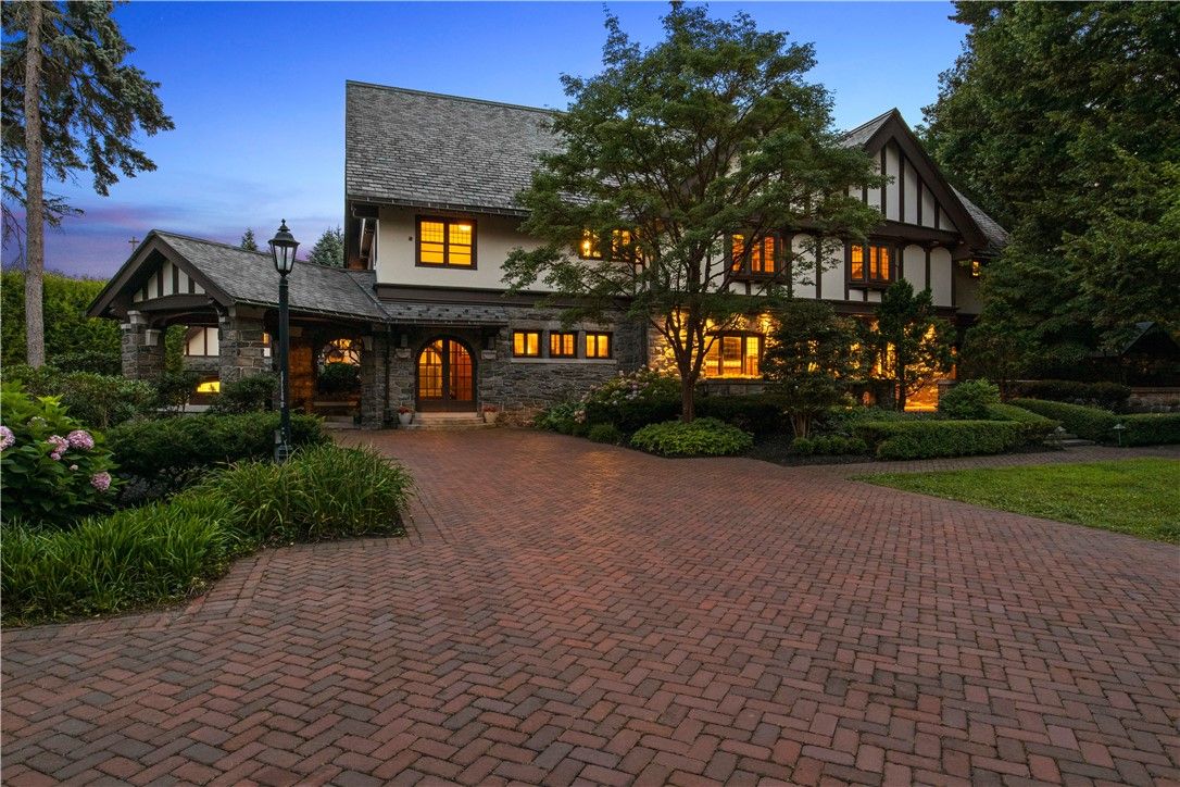 Exterior, Facade, Tudor Revival
