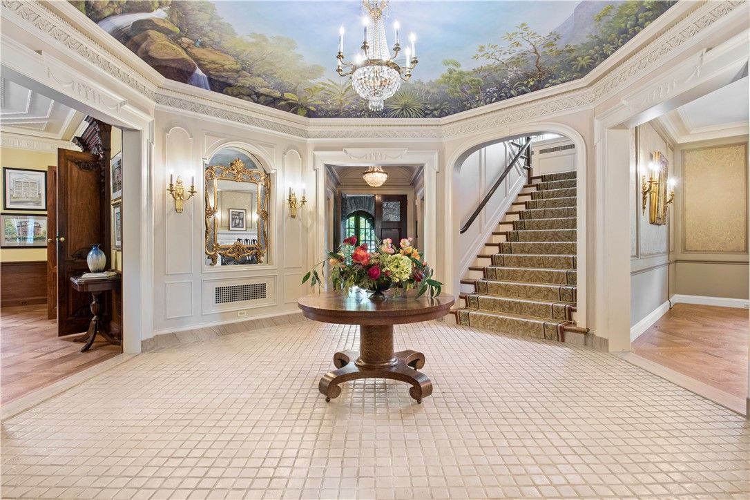 Chandelier, Interior, Wood Texture Flooring