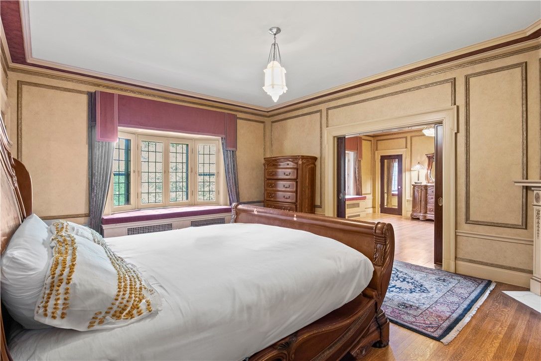 Bedroom, Interior, Pendant Lights, Wood Texture Flooring